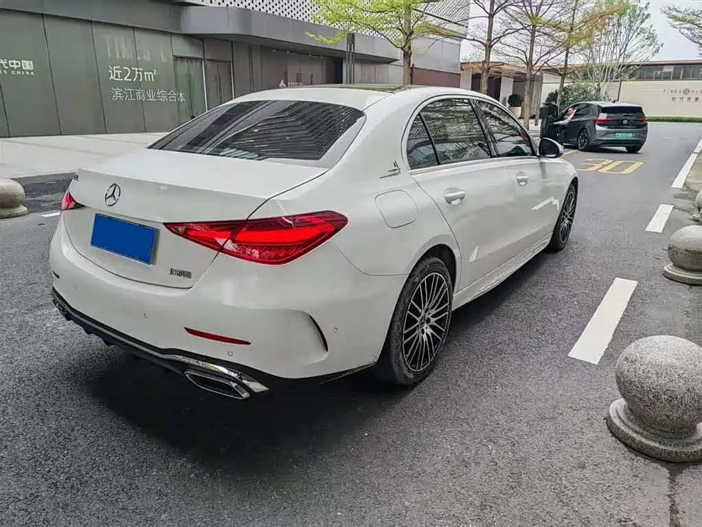 MERCEDES-BENZ C CLASS