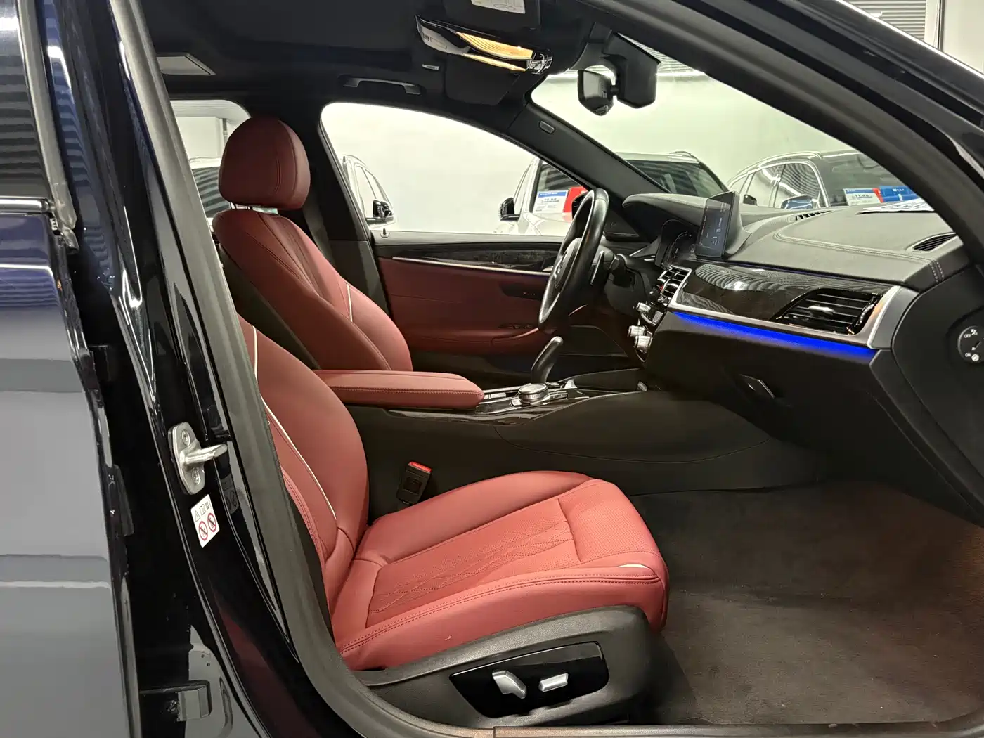 BMW 5 Series 2020 530Li Exclusive M Sport Package фото 5