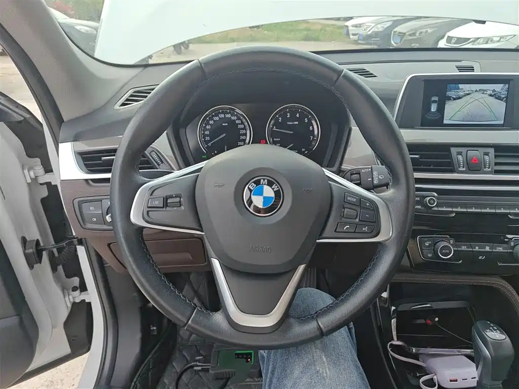 BMW X1 2019 sDrive18Li Premium Model фото 4