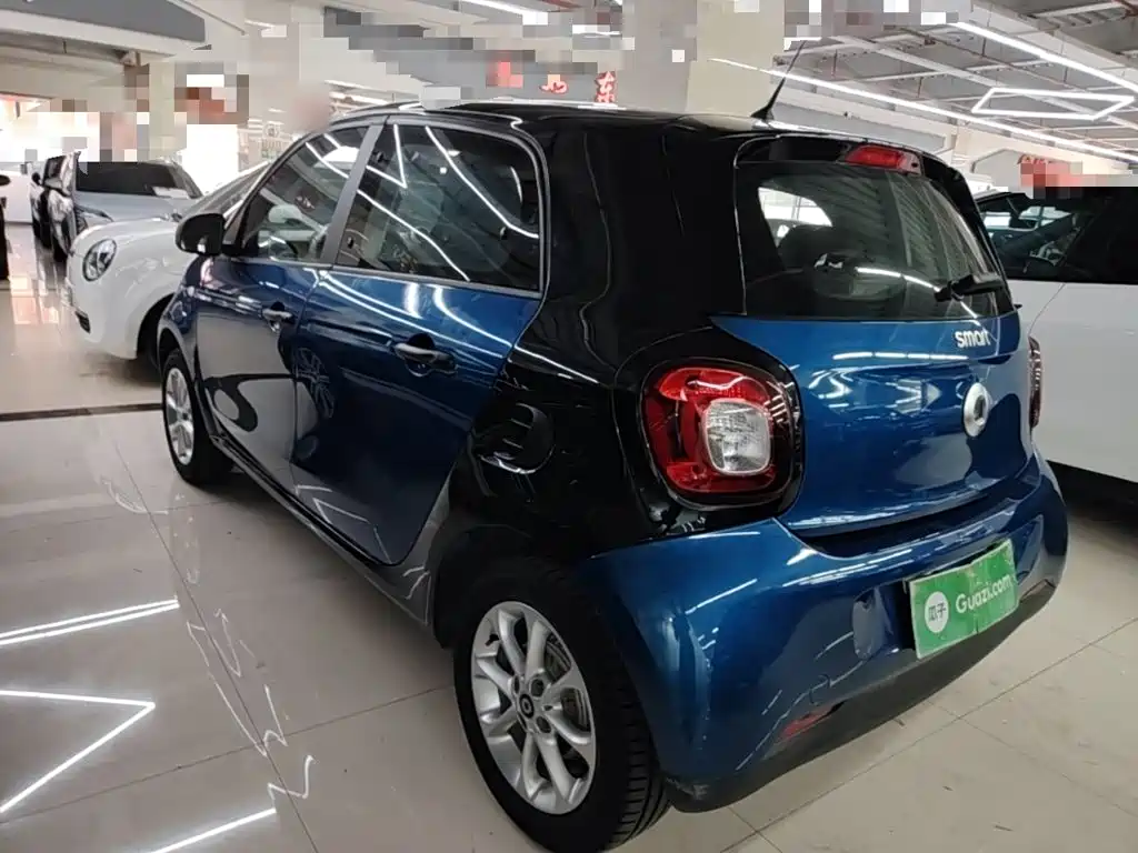 smart forfour 2019 2018 1.0L 52kW Agile Edition