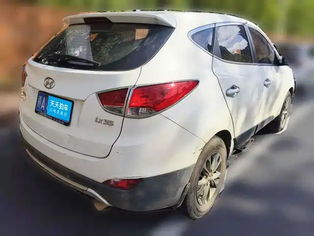 Hyundai Beijing Hyundai ix35 2015 2.0L Automatic 2WD Comfort China IV — фото 5