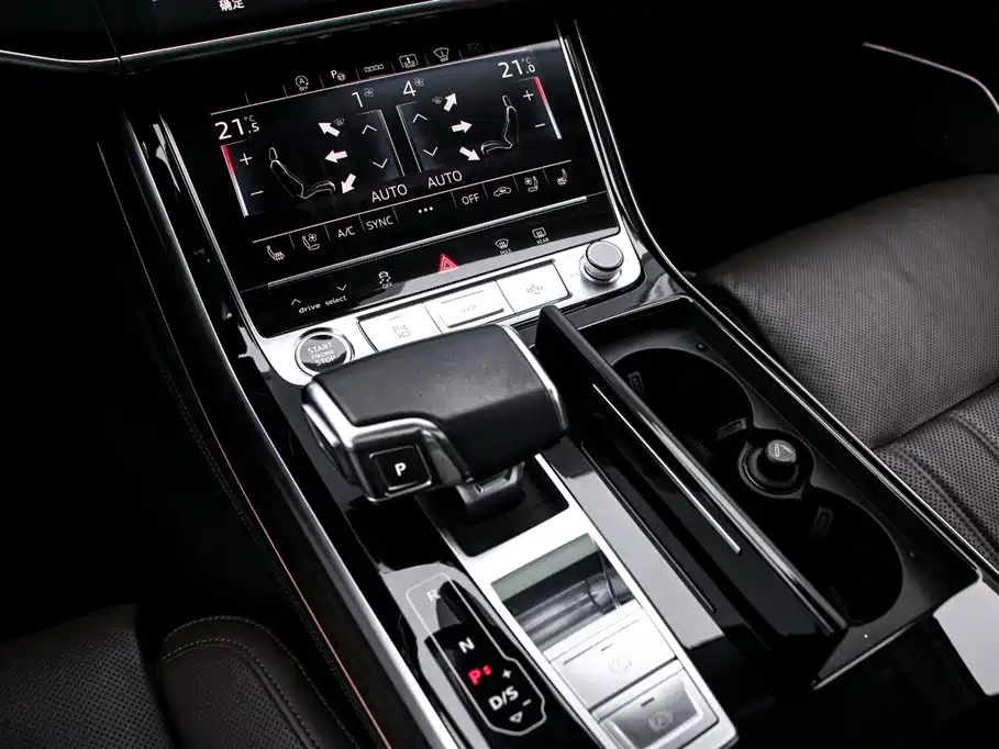 Audi A8 2021 A8L 55 TFSI quattro Premium фото 9