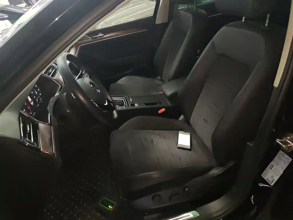 Volkswagen Magotan 2018 330TSI DSG Premium фото 11