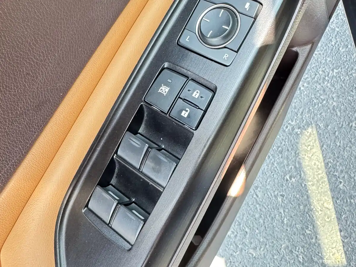 Lexus ES 2020 Model 300h Excellence Edition China V фото 22