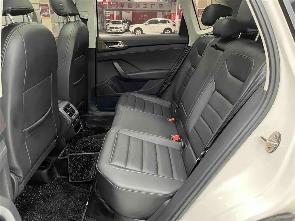 Volkswagen Tharu 2022 280TSI FWD Luxury Edition фото 14