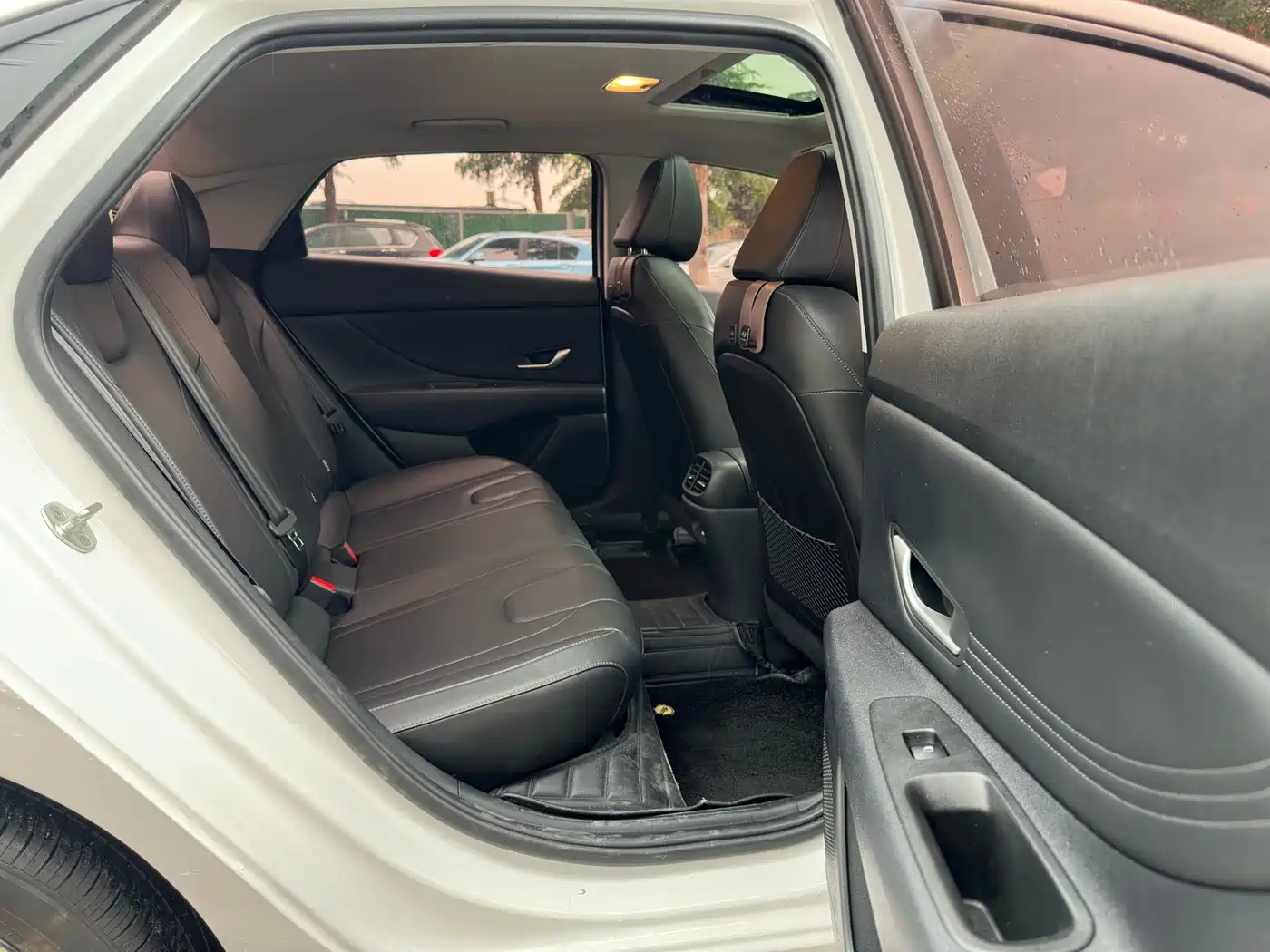 Hyundai Elantra 2023 1.5L CVT GLX Elite Edition фото 10