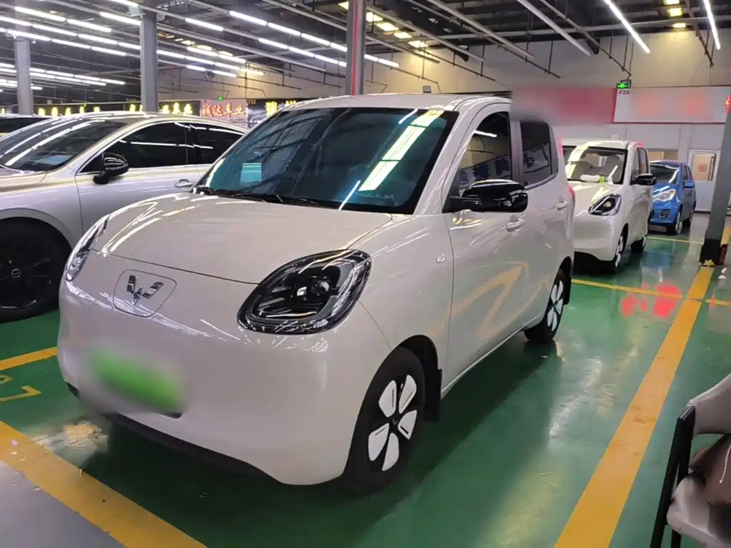 Wuling Motors Hongguang MINIEV 2025 4-Door Advanced