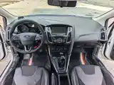 Фото 10 - Ford Focus