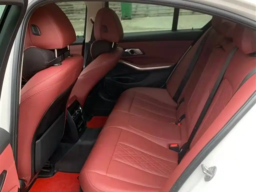 BMW 3 Series 2022 320i Sport Package фото 12