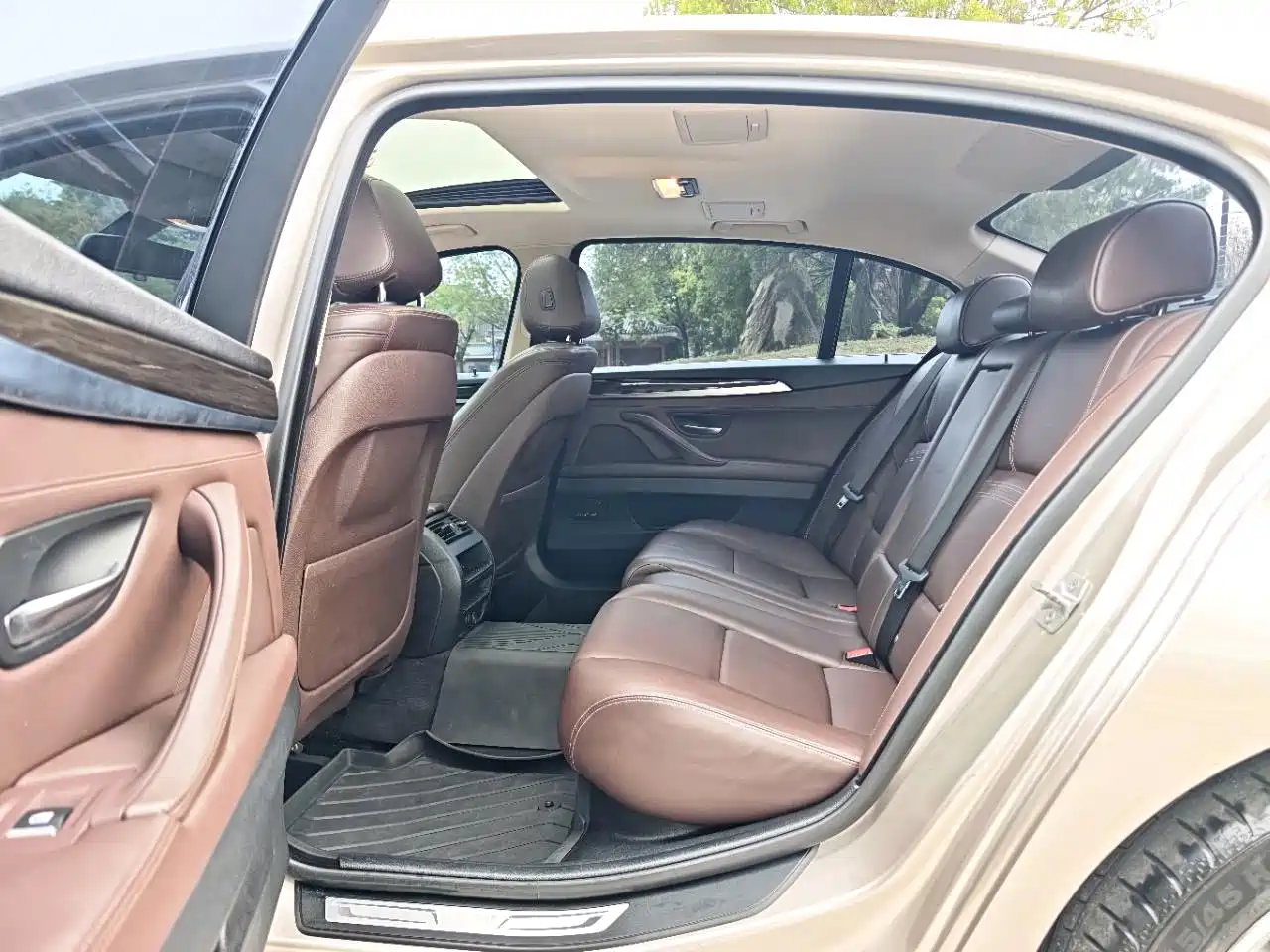BMW 5 Series 2017 525Li Luxury Design Package фото 5