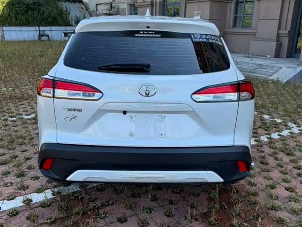 Toyota Corolla Cross 2022 2.0L Luxury Edition фото 4