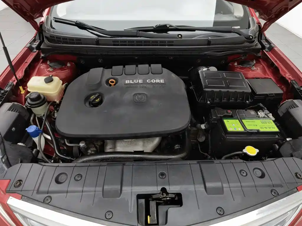 Фото 6 - Changan Eado