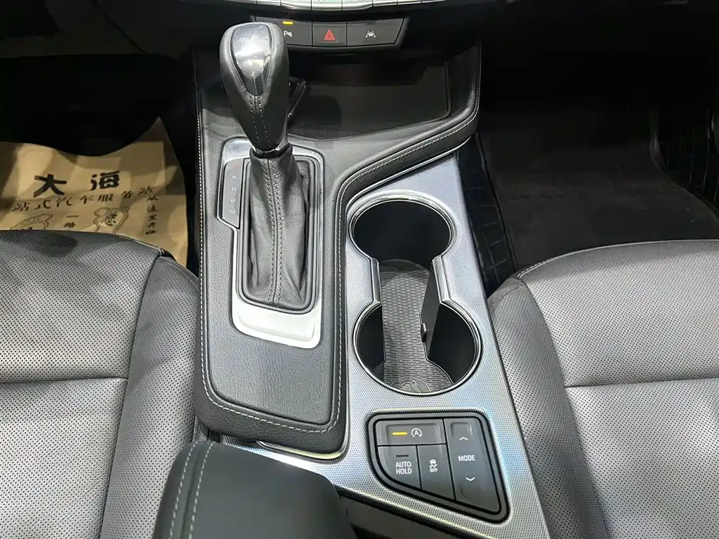 CADILLAC CT4