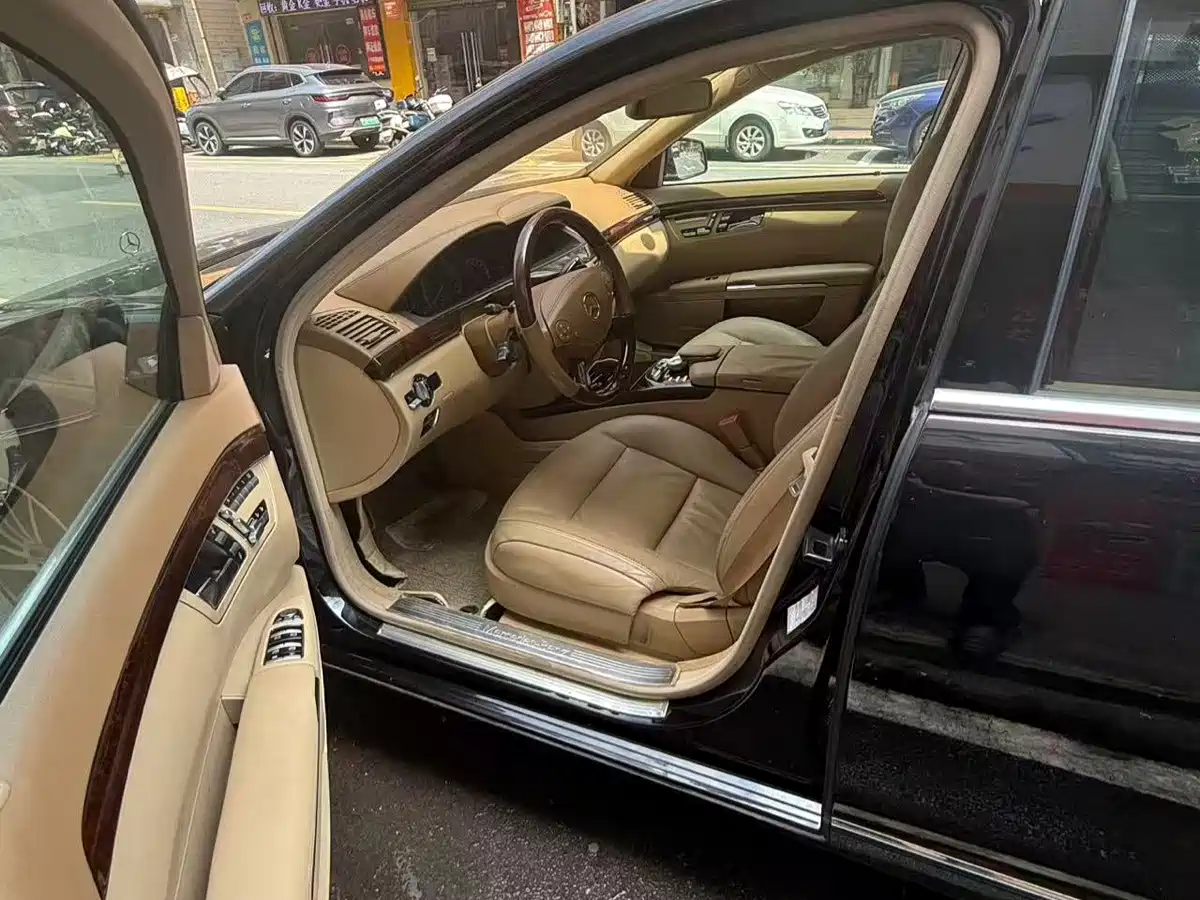 Фото 9 - Mercedes-Benz S-Class