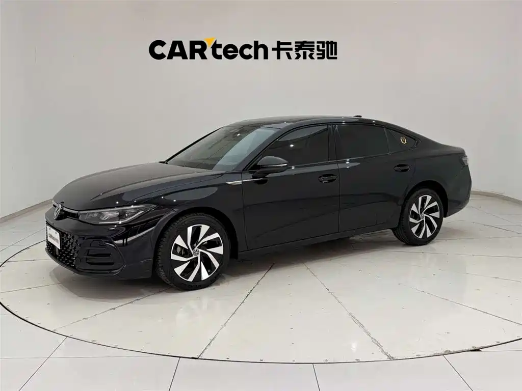 Volkswagen Passat 2025 Pro 380TSI Starlight Dragon Glory Edition