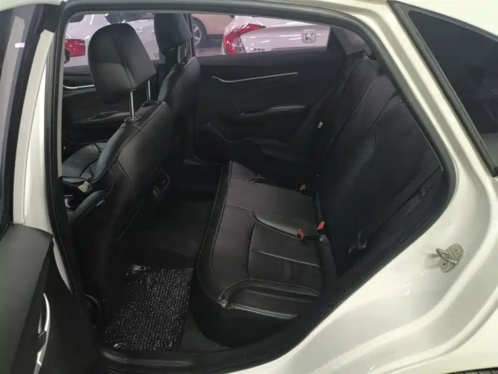 Buick Excelle 2018 18T Automatic Elite фото 17