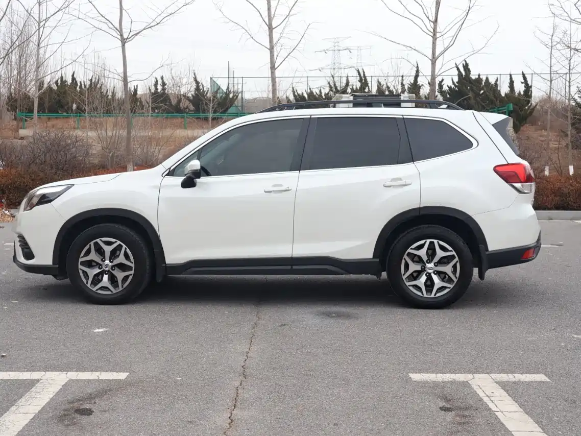 Subaru Forester 2022 2.0i AWD Luxury Edition with EyeSight фото 7