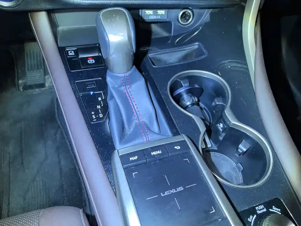 Фото 7 - Lexus RX