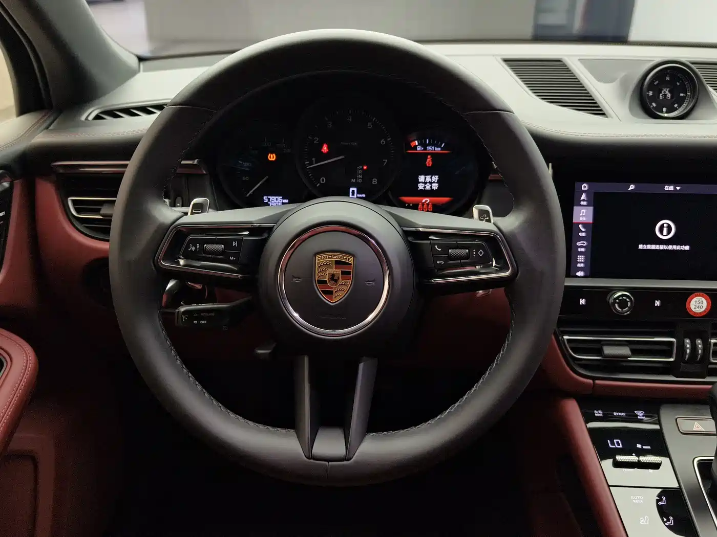 Porsche Macan 2023 Macan 2.0T фото 9