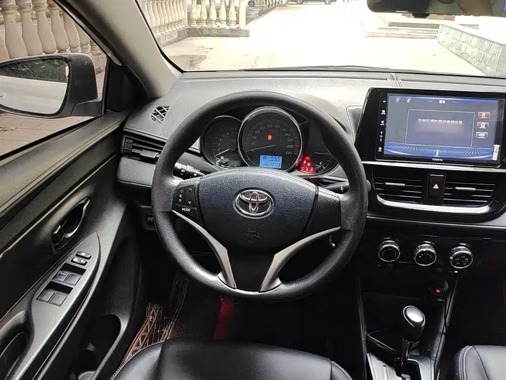 Toyota Vios 2022 1.5L 20th Anniversary Edition фото 11