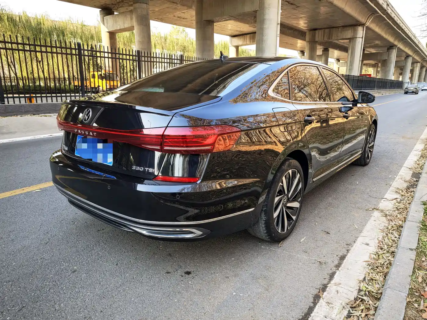 Volkswagen Passat 2022 330TSI Elite Edition фото 10