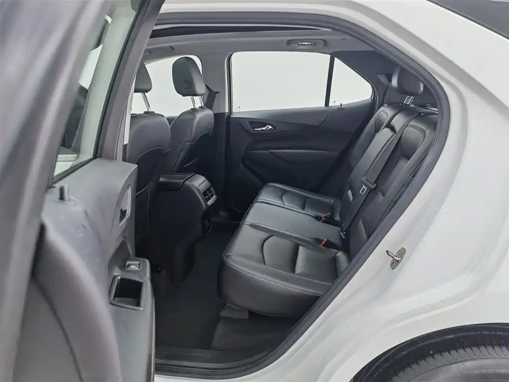 Chevrolet Equinox 2018 535T Automatic Control Edition фото 15