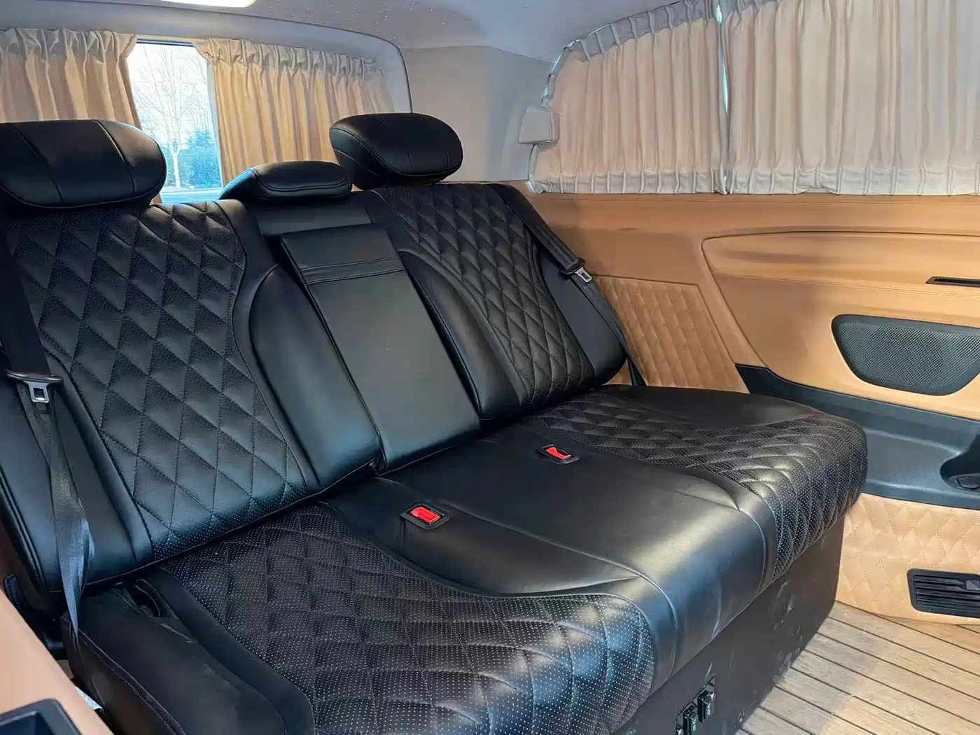Mercedes-Benz Vito 2020 2.0T Elite Edition (7-seater) фото 16