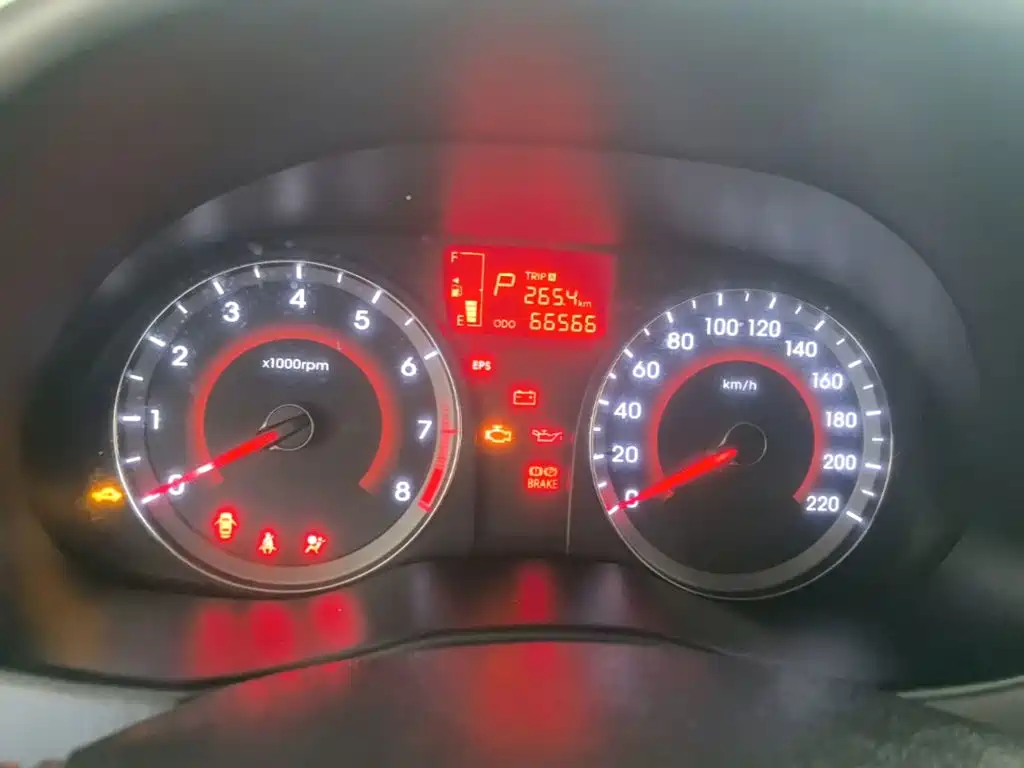 Hyundai Reina 2017 2016 1.4L Automatic GLX Leading