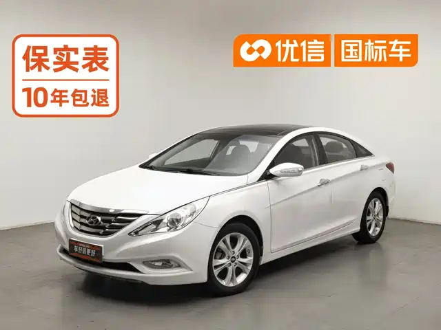 Hyundai Sonata 2011 2.0L Automatic Luxury — фото 1