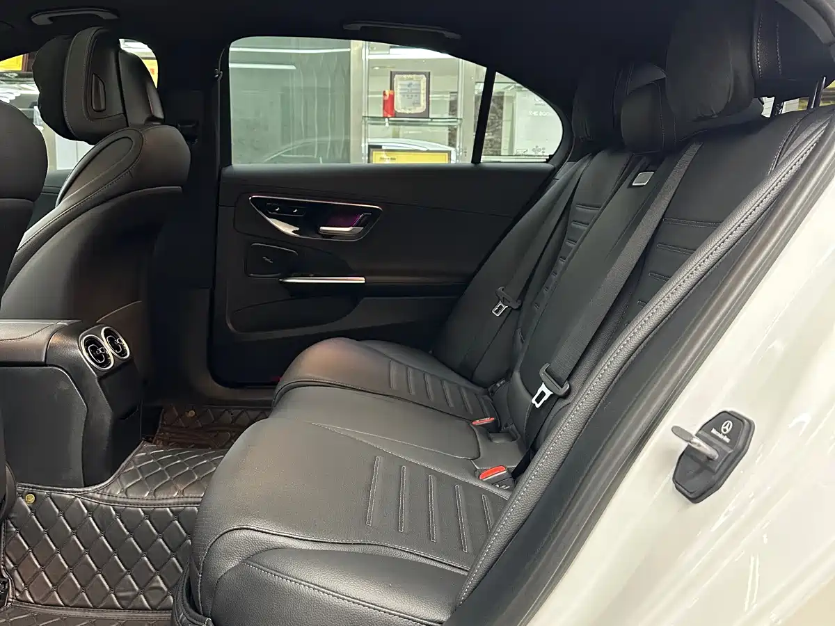 Mercedes-Benz C-Class 2024 C 200 L Sport Edition фото 9
