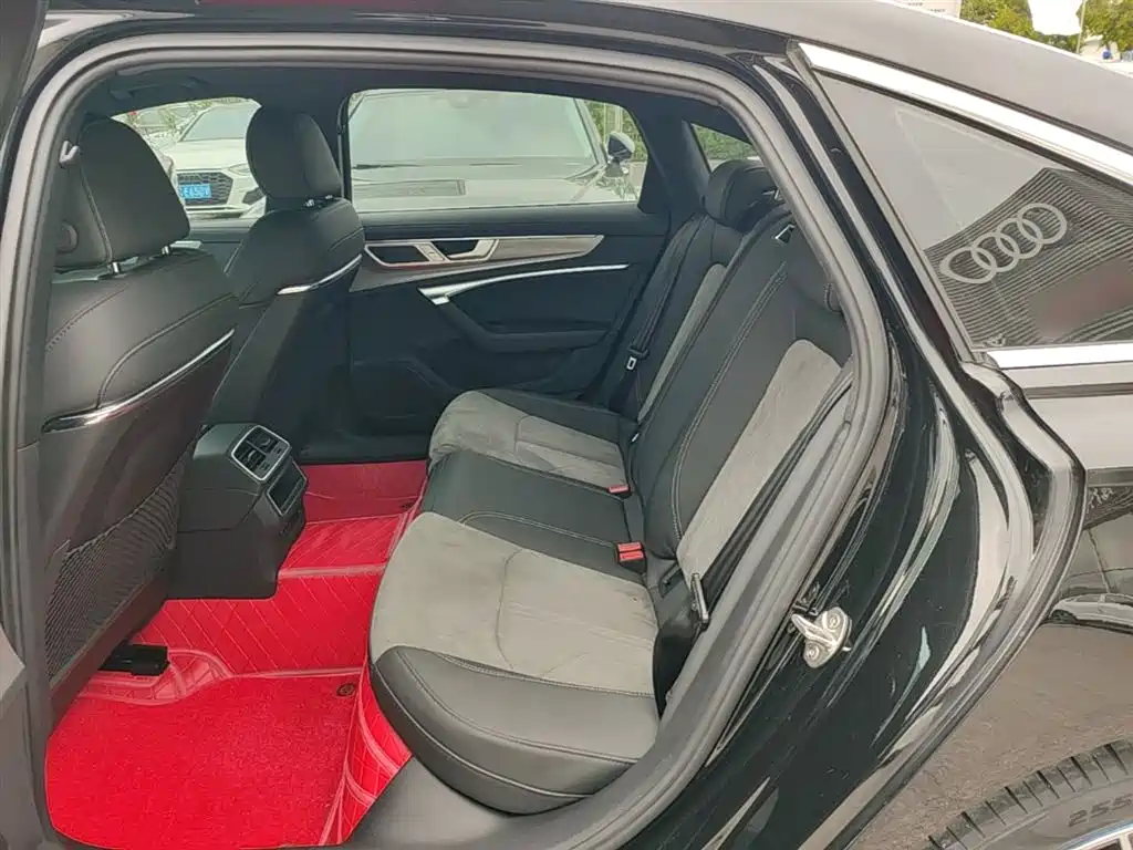 Audi A6L 2023 40 TFSI Luxury Dynamic фото 17