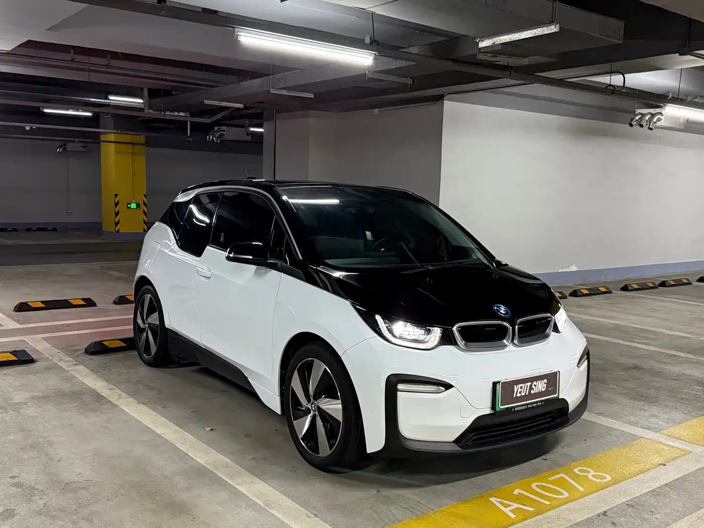 BMW I3