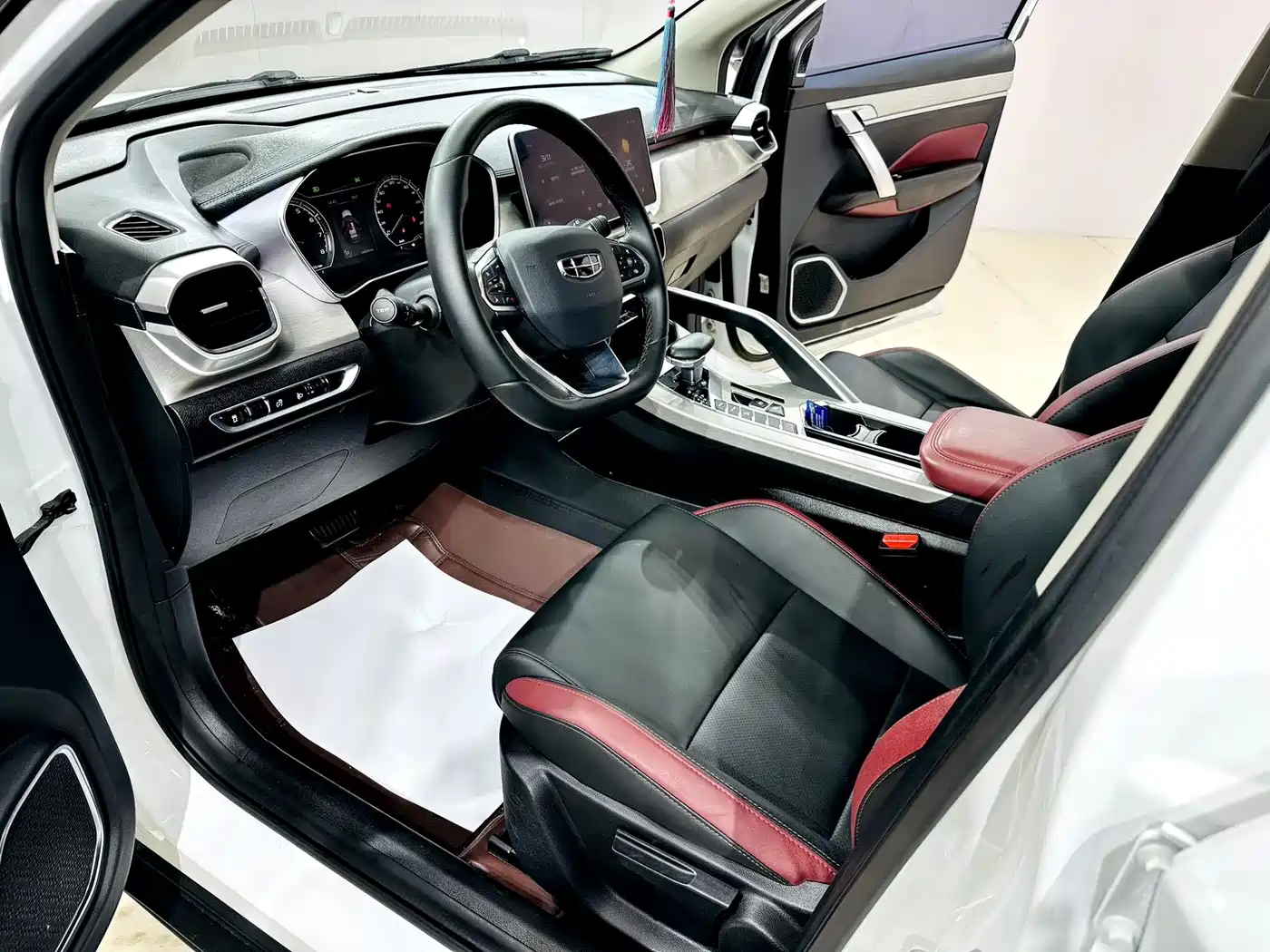 GEELY AUTOMOBILE BINYUE