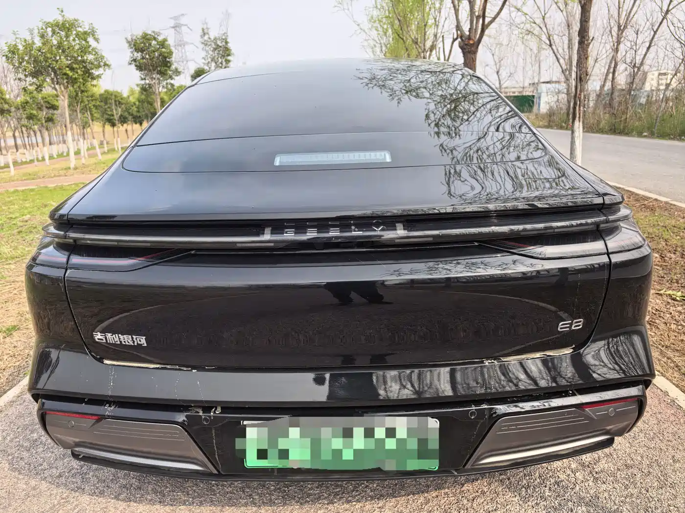 GEELY GALAXY GALAXY E8