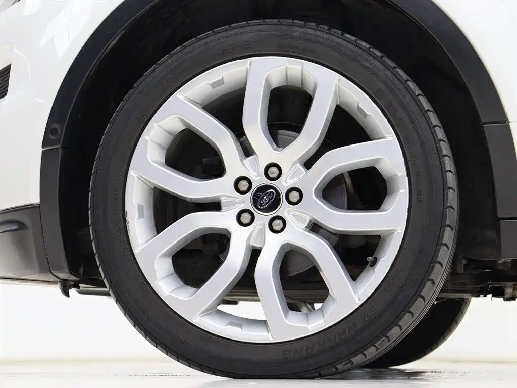 Land Rover Range Rover Evoque (Import) 2013 2.0T 5-door Dynamic Edition фото 32