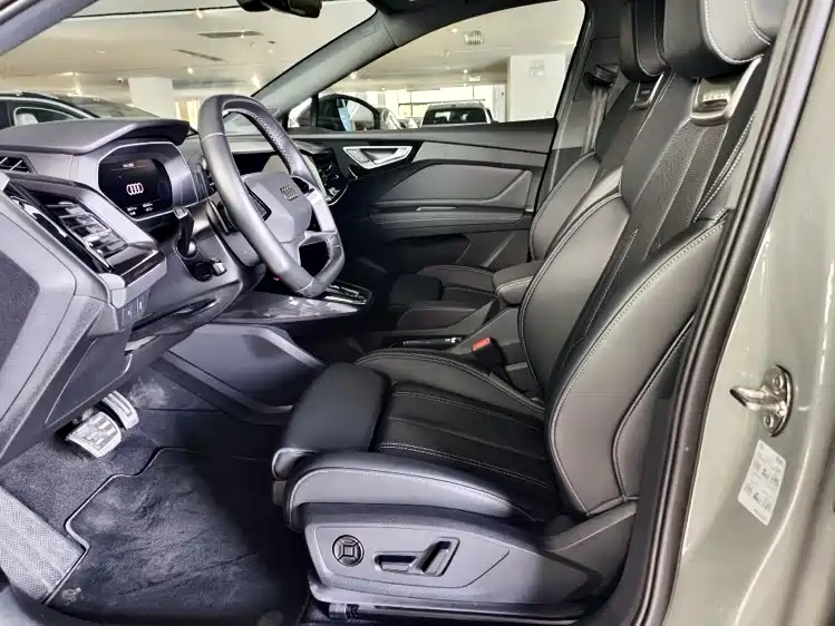 Audi Q4 e-tron 2024 40 e-tron Creation Edition фото 4