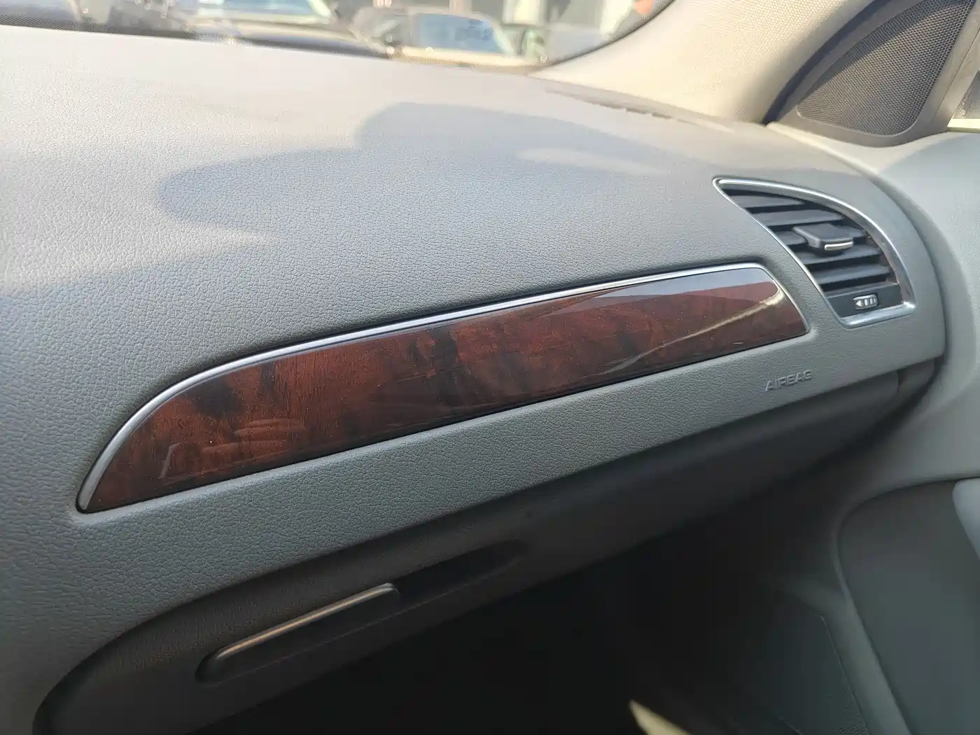 Audi A4L 2013 35 TFSI Automatic Comfort фото 16