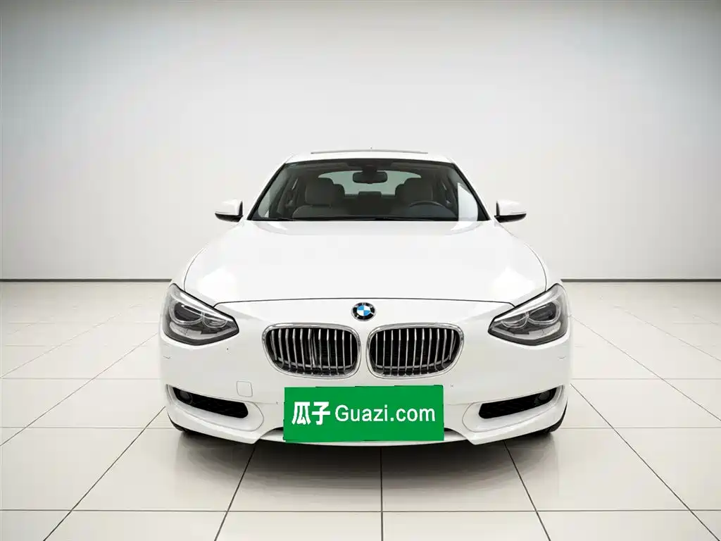 BMW 1 Series (Import) 2013 Facelift 116i Urban Model фото 3