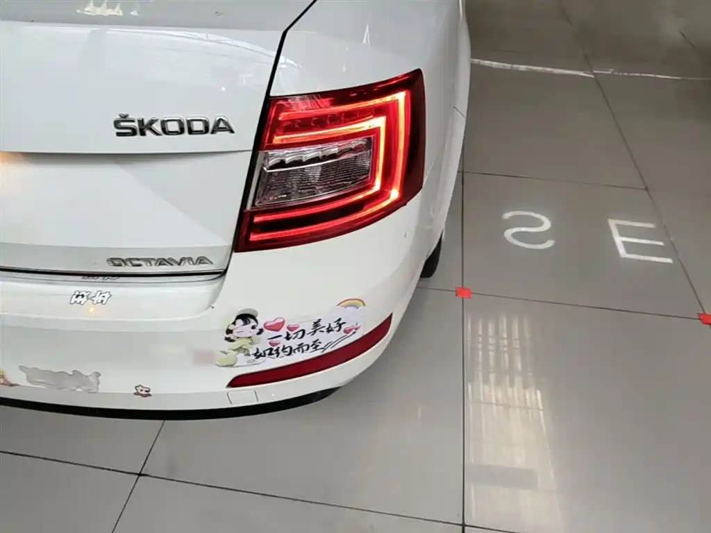 Škoda Octavia 2015 1.6L Automatic逸俊版 фото 8