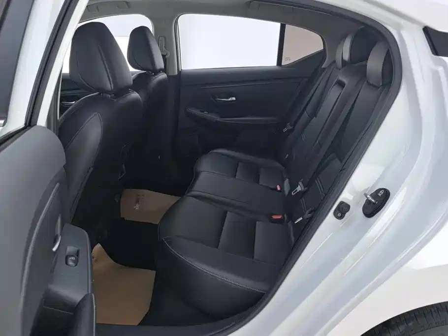 Nissan SYLPHY, миниатюра 11