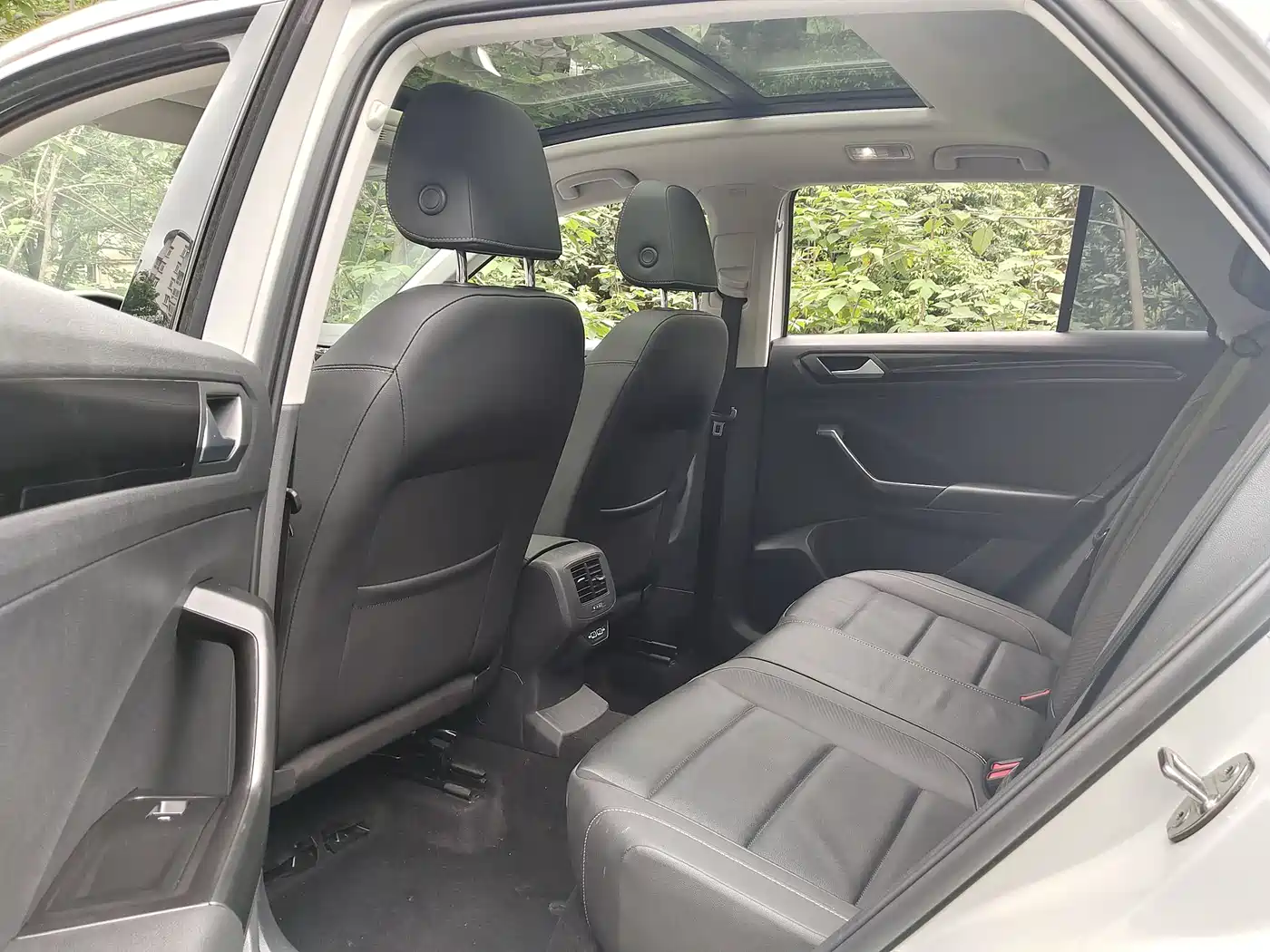 Volkswagen T-ROC 2021 280TSI DSG 2WD Comfort Smart Connect Edition фото 12