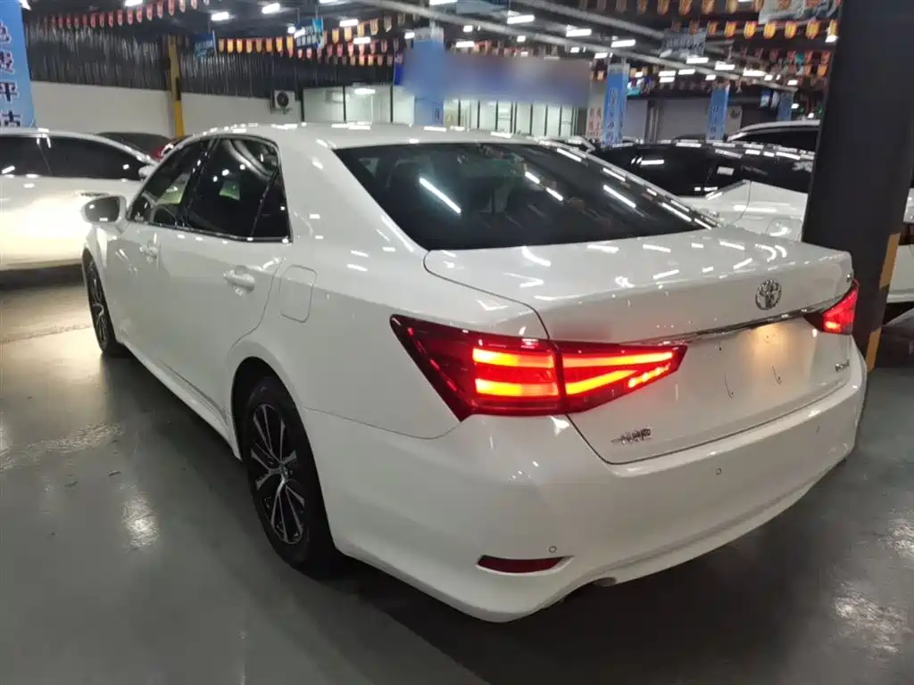 Toyota Crown 2018 2.0T Fashion Edition фото 5