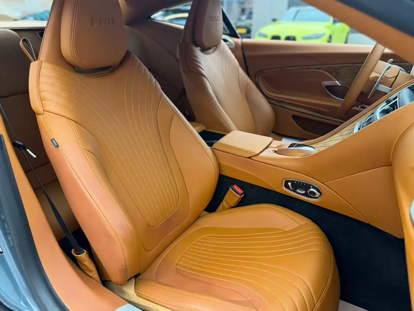 Aston Martin DB11 2018 2019 Model 4.0T V8 Coupe