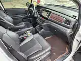 Фото 7 - Honda Elysion