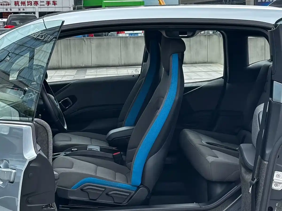 Photo 5 - BMW i3 (Import)