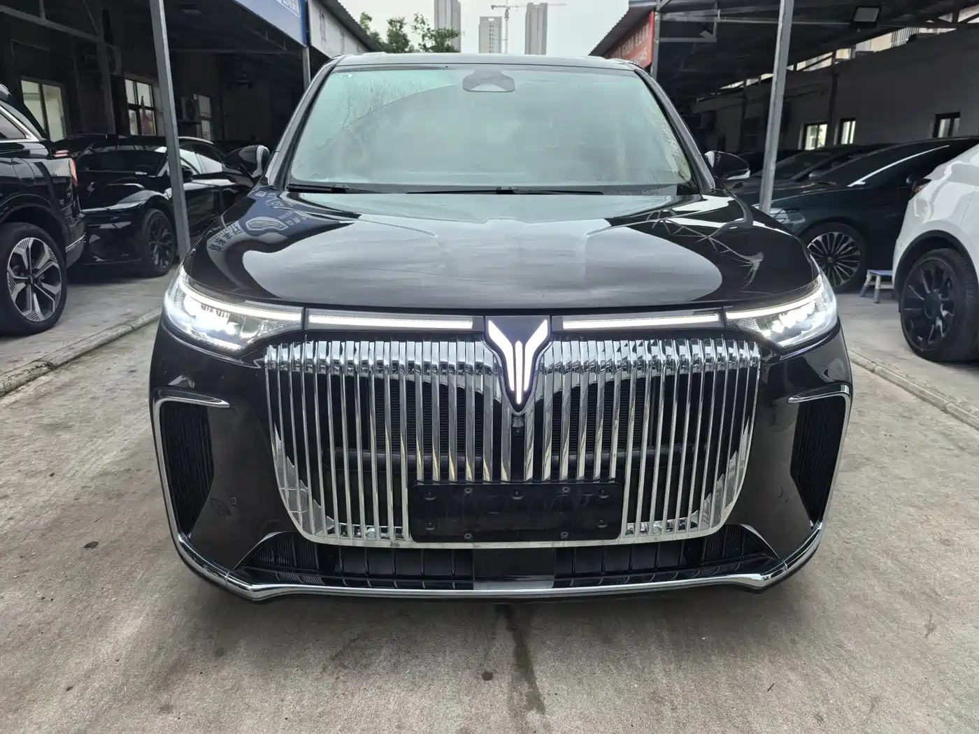 Voyah Auto Voyah Dreamer 2025 PHEV AWD Flagship Kunpeng Edition фото 2