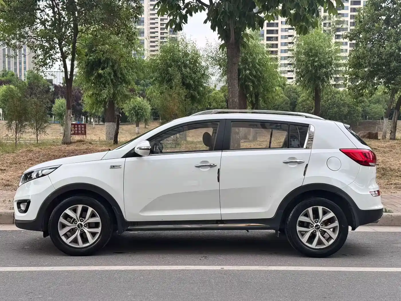 Kia Sportage 2016 2.0L Automatic 2WD GLS фото 7