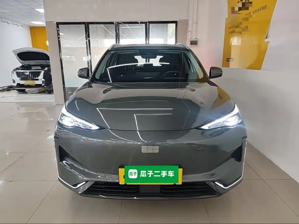 Фото 3 - Geely Galaxy Galaxy E5