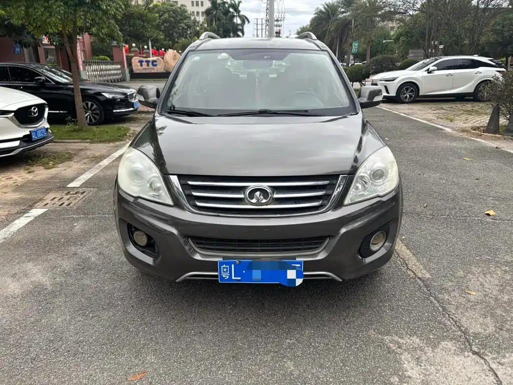 Photo 2 - Haval H6