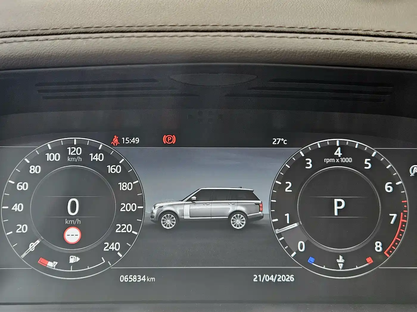 Land Rover Range Rover 2021 3.0 L6 Heritage Extended Classic Edition фото 12